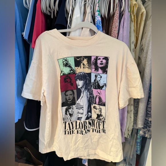 Taylor Swift The Eras Tour Graphic Tee - Cream and Black - Picture 1 of 3